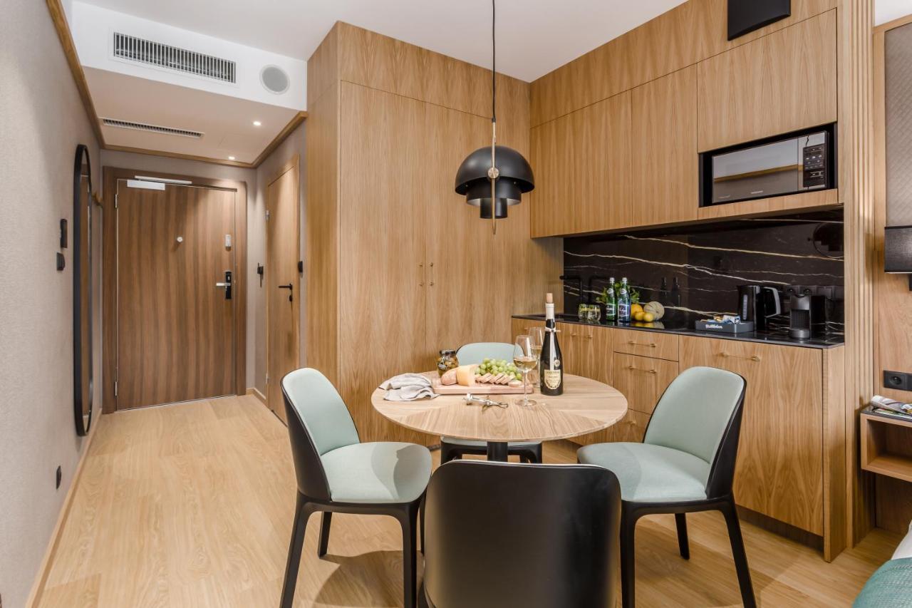 Rent Like Home - Deo Plaza Wyspa Spichrzow Gdańsk Kültér fotó