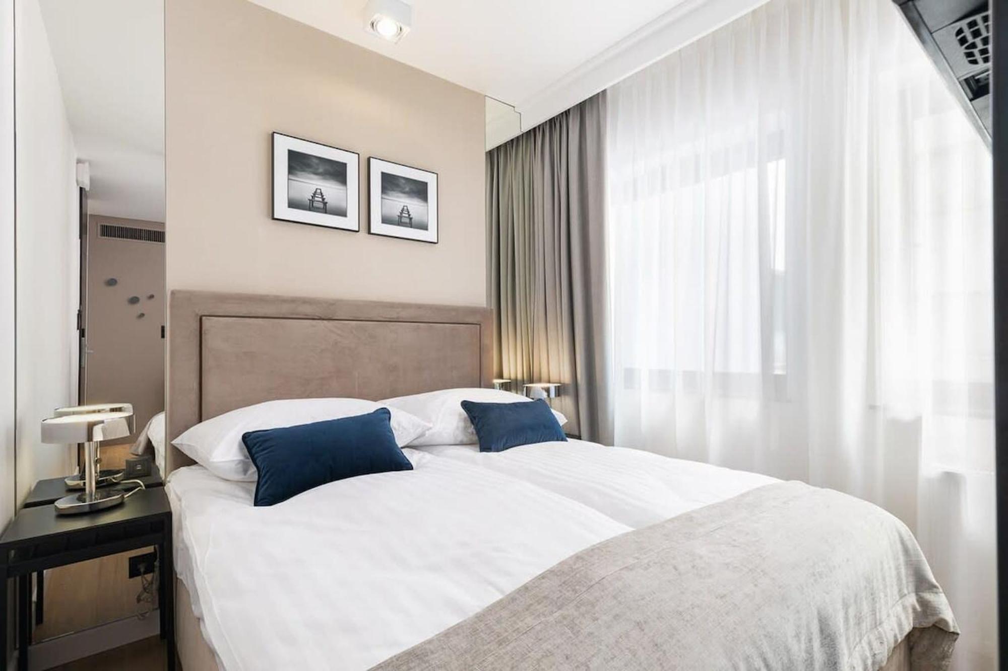 Rent Like Home - Deo Plaza Wyspa Spichrzow Gdańsk Kültér fotó