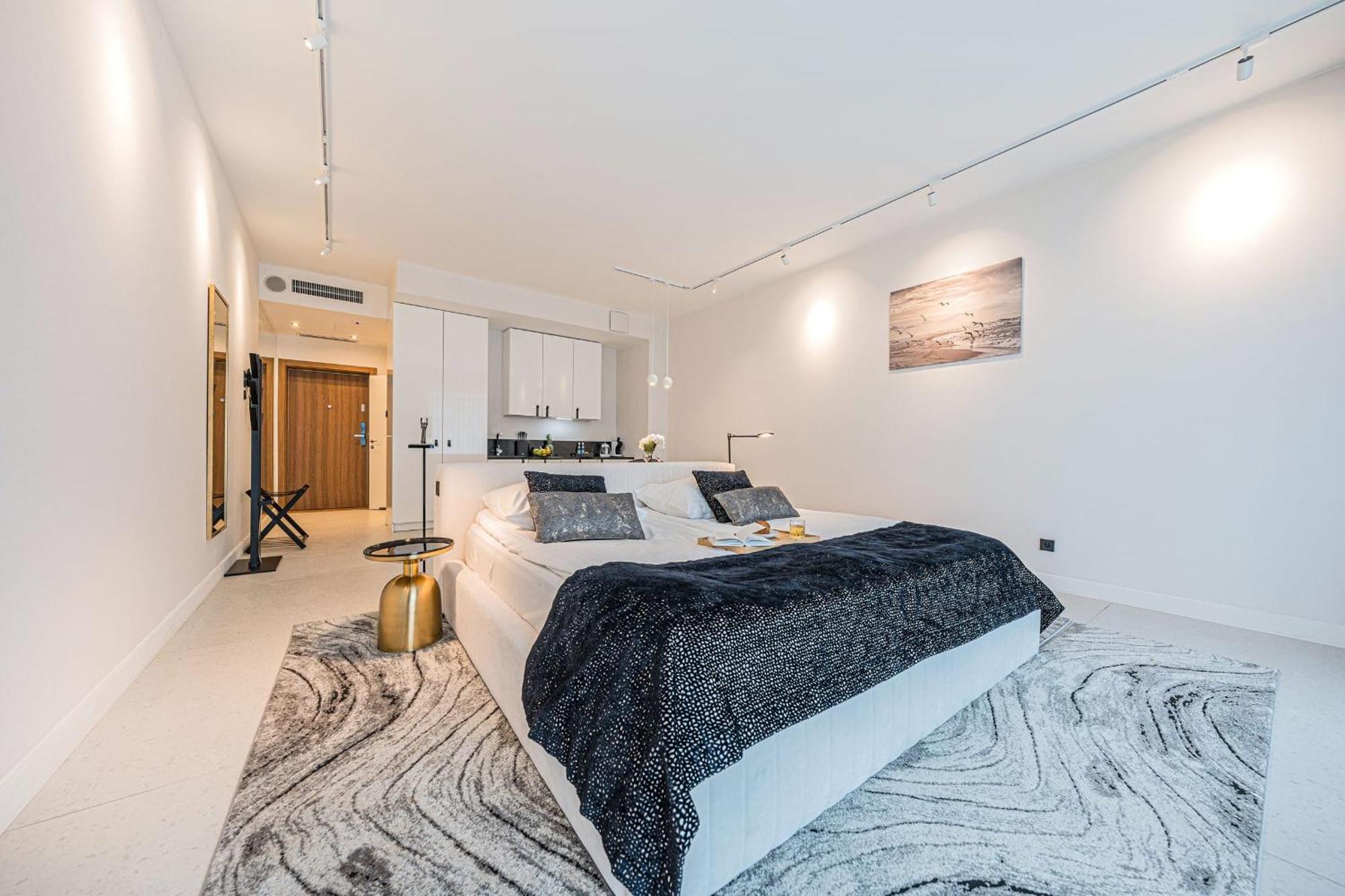 Rent Like Home - Deo Plaza Wyspa Spichrzow Gdańsk Kültér fotó
