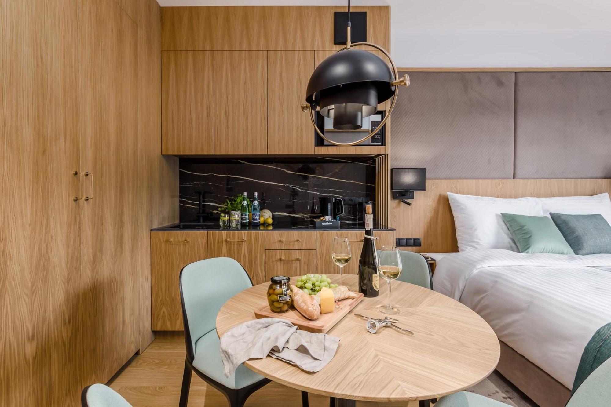 Rent Like Home - Deo Plaza Wyspa Spichrzow Gdańsk Kültér fotó